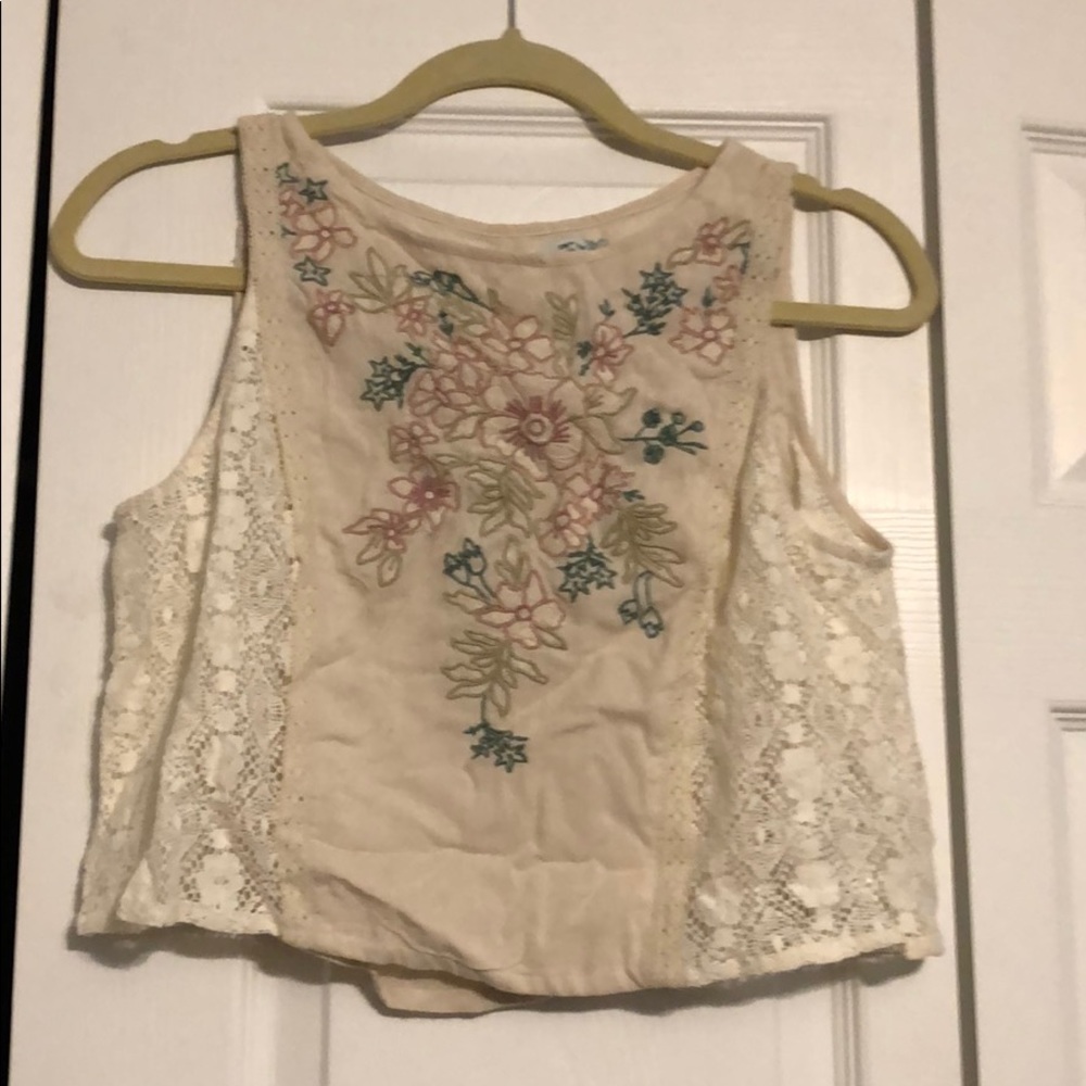 New without tags kimchi blue crop top size s